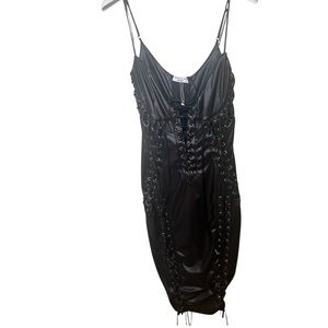 Sleeveless bodycon midi dress